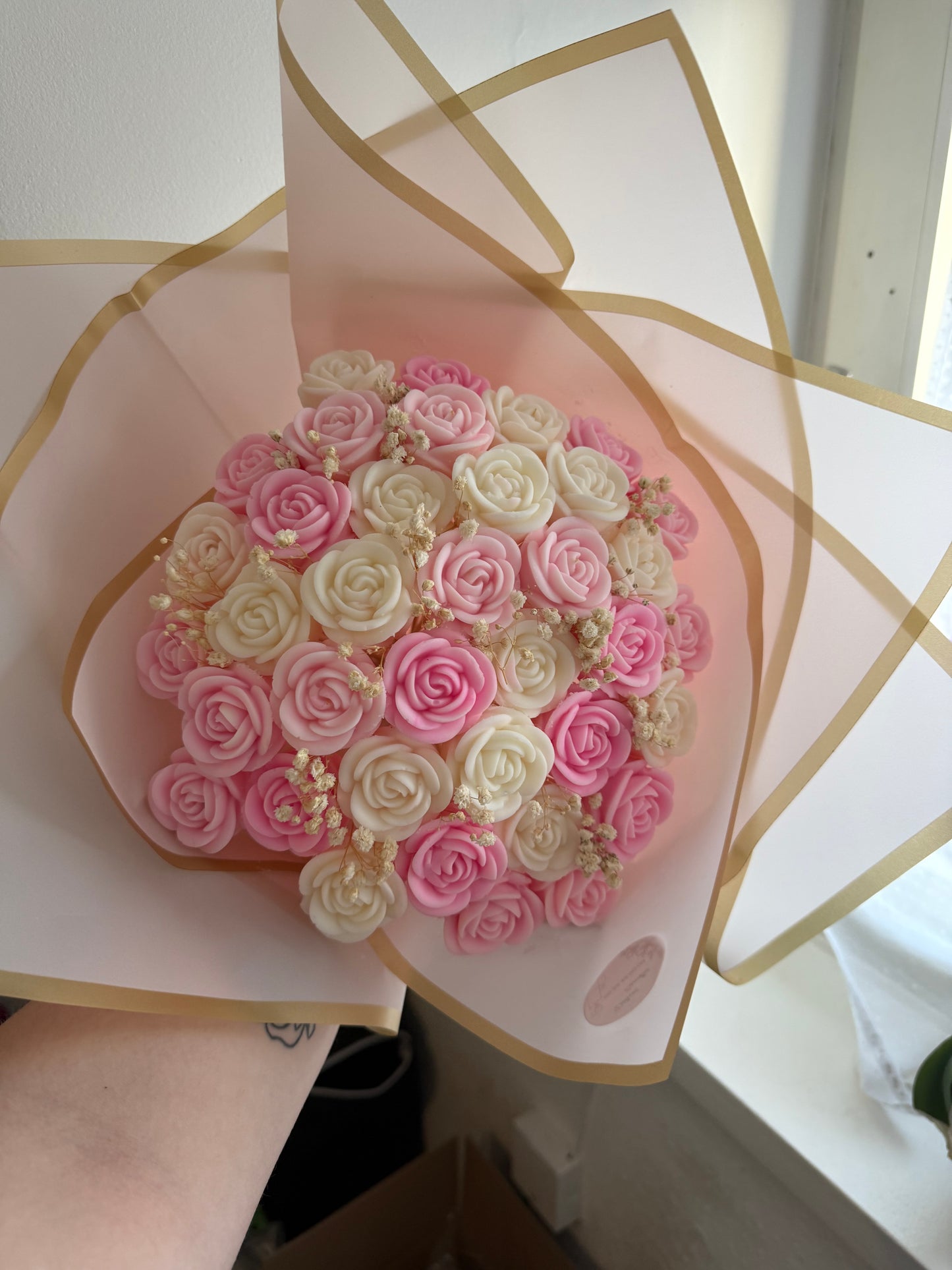 Bouquet de rose rose et blanc