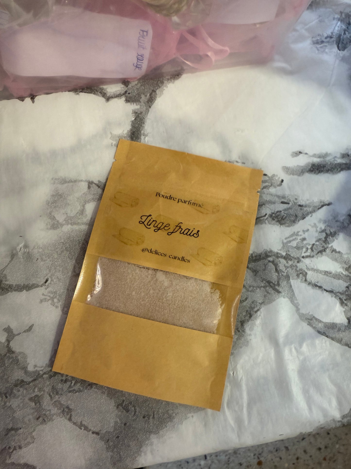 Poudre parfumé